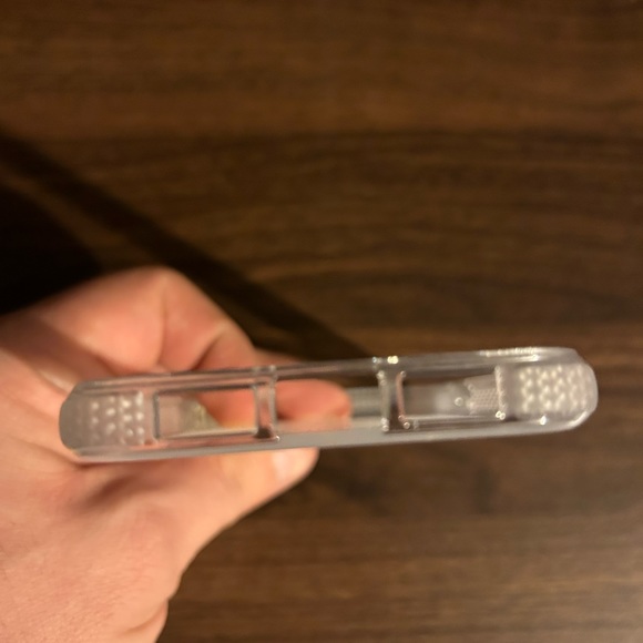 iPhone 14 silicone phone case - Picture 7 of 8